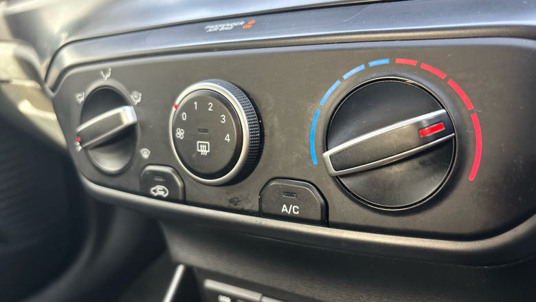 Hyundai i20 1.0T GDi 48V MHD SE Connect 5dr Petrol Hatchback